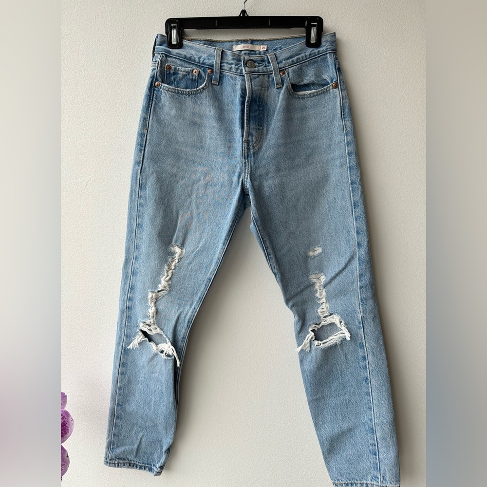 Levi’s Wedgie Size 25